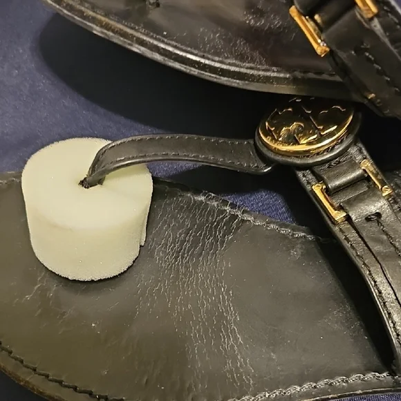 Tory Burch Black Sandals with Gold Emblem - Picture 4 of 8